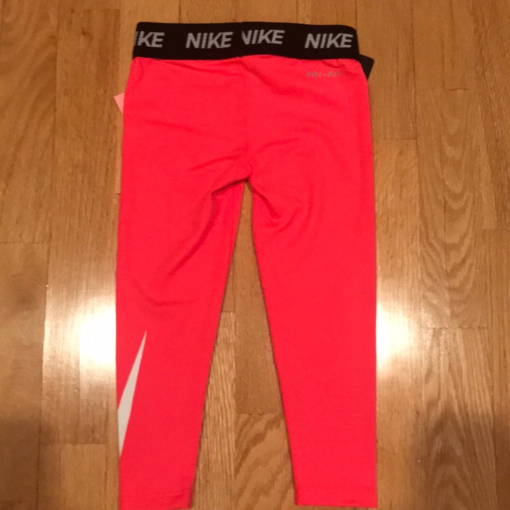 Nike Dri-Fit Girls Leggings. NWT - Picture 3 of 3